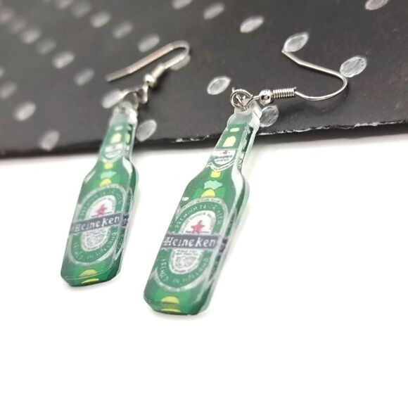 New HEINEKEN BEER BOTTLE cocktail  acrylic earrings - Picture 4 of 10